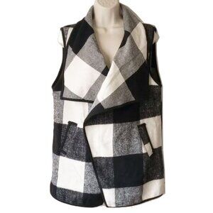 NWT Yacun Buffalo Plaid Vest L White Gray Black